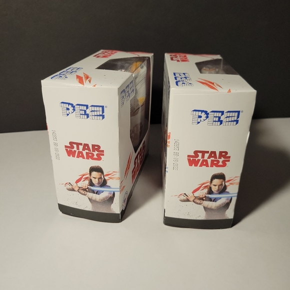 Star Wars 4 Piece PEZ Collectors Set NEW BB8 Chewbacca Rey Disney - Picture 5 of 8